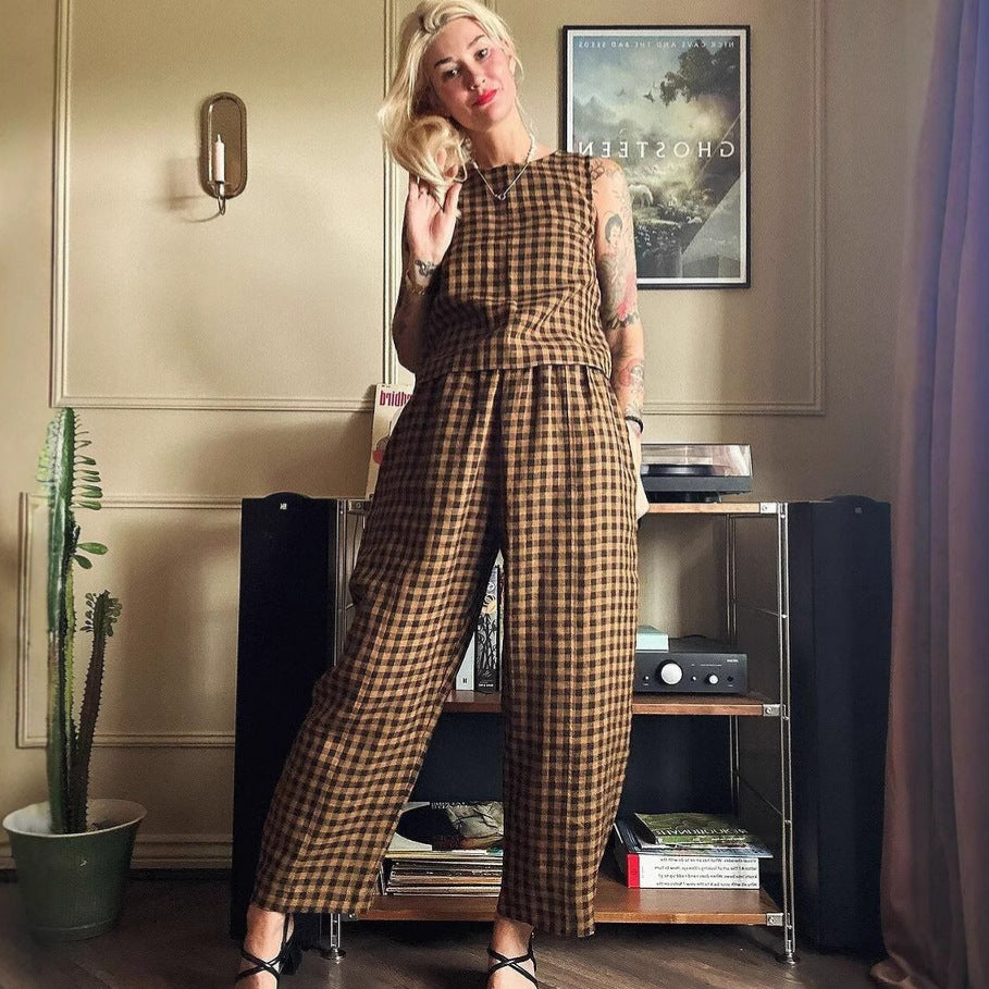 Women's khaki sleeveless plaid vest and cropped pants set – casual cotton streetwear