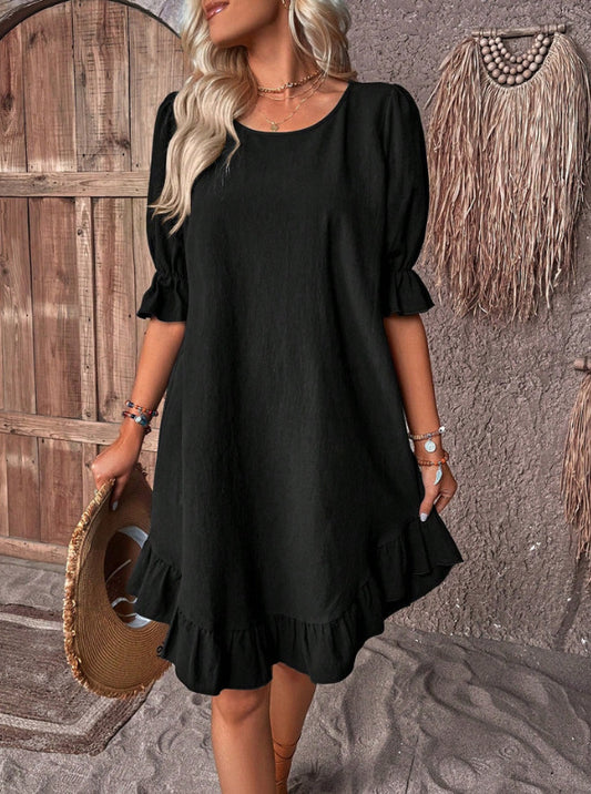Versatile and Timeless – The Perfect Solid Color Dress for Casual Summer Days

